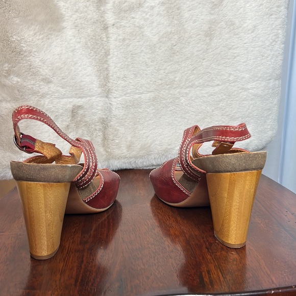 Naya Leather Heels - Picture 4 of 12